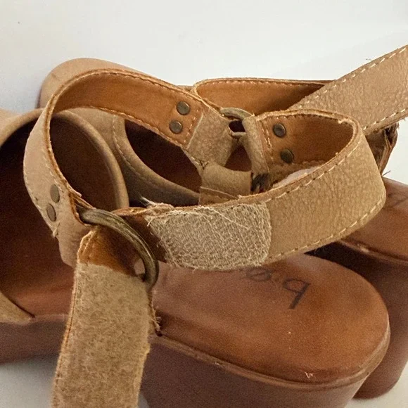 b.o.c. Tan Faux Leather Platform Clog Women 6M Sandals Wood Wedge Heel - Picture 5 of 15